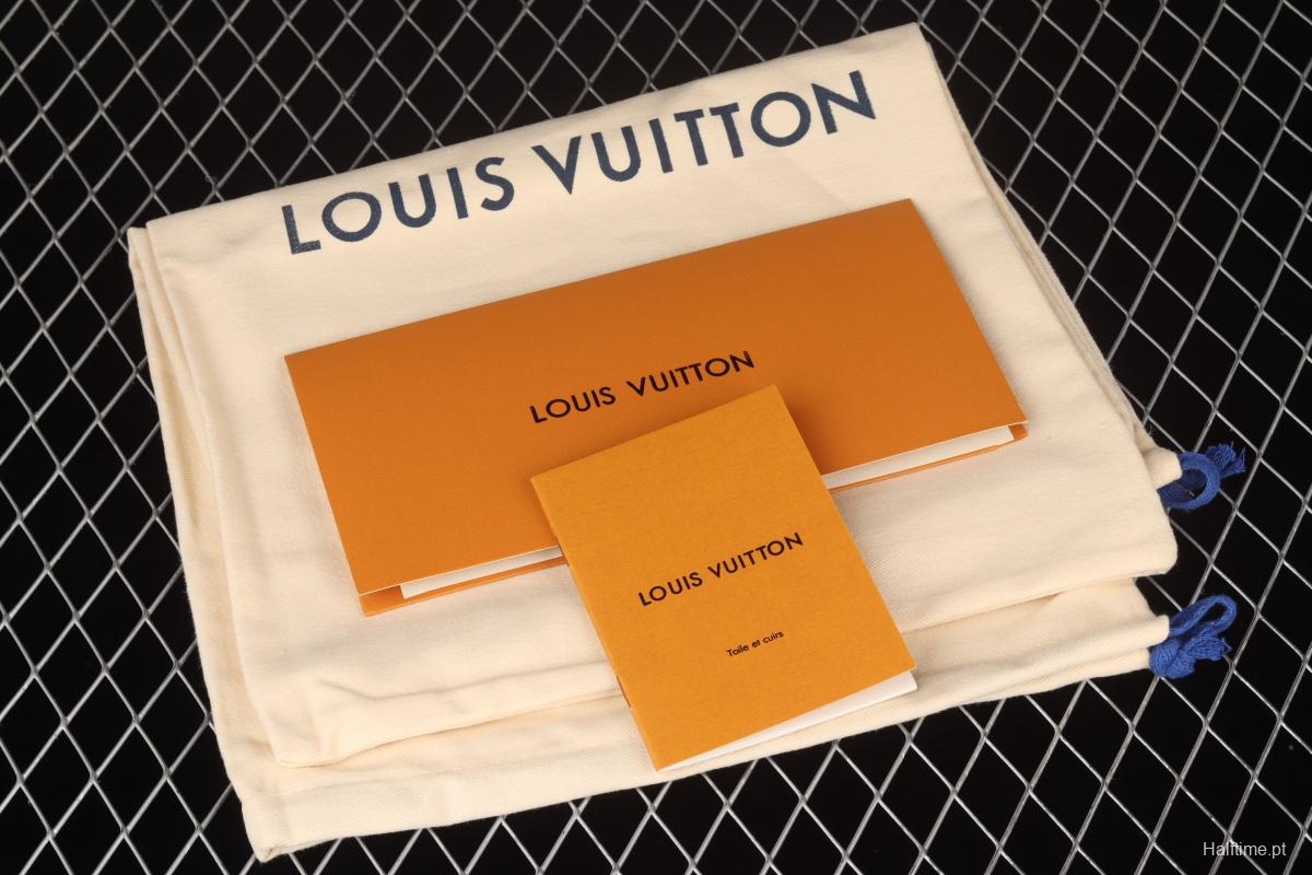 Authentic LV 2021s LV Trainer is limited to the latest color