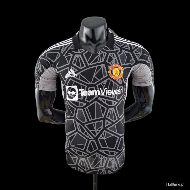 Player Version 22/23 Manchester United Black Goalkeeper