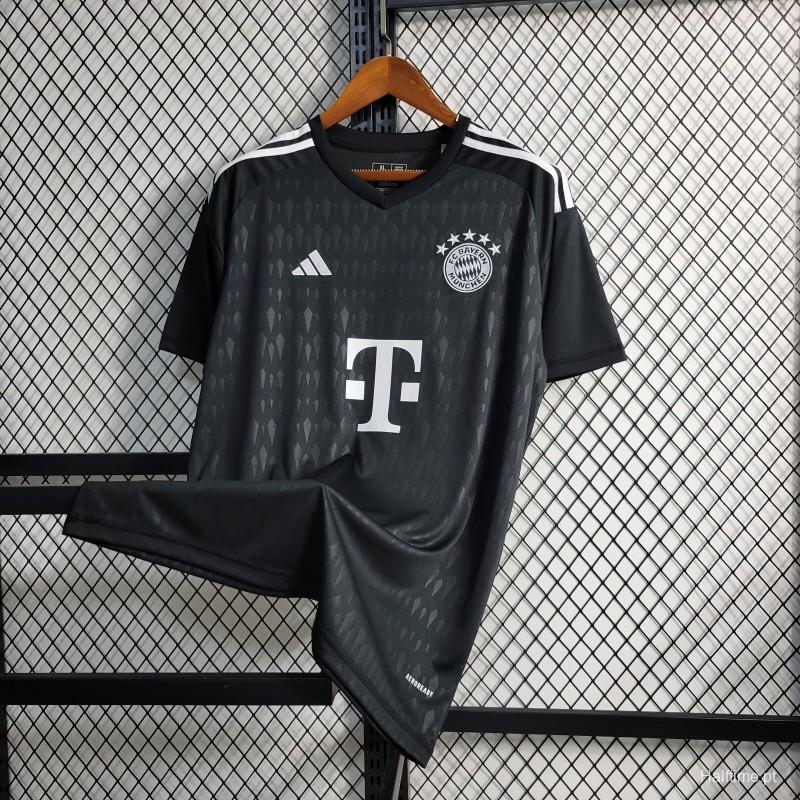 23-24 Bayern Munich Goalkeeper Black Jersey