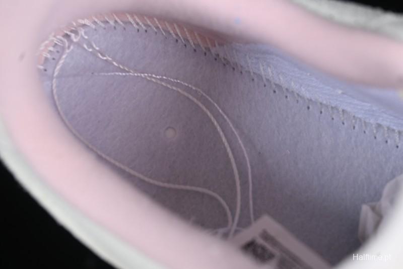 Nike Air Force 1 '07 Low Valentine's Day Limited Casual Sneakers with Full-Length Air Cushion - HV5992-111