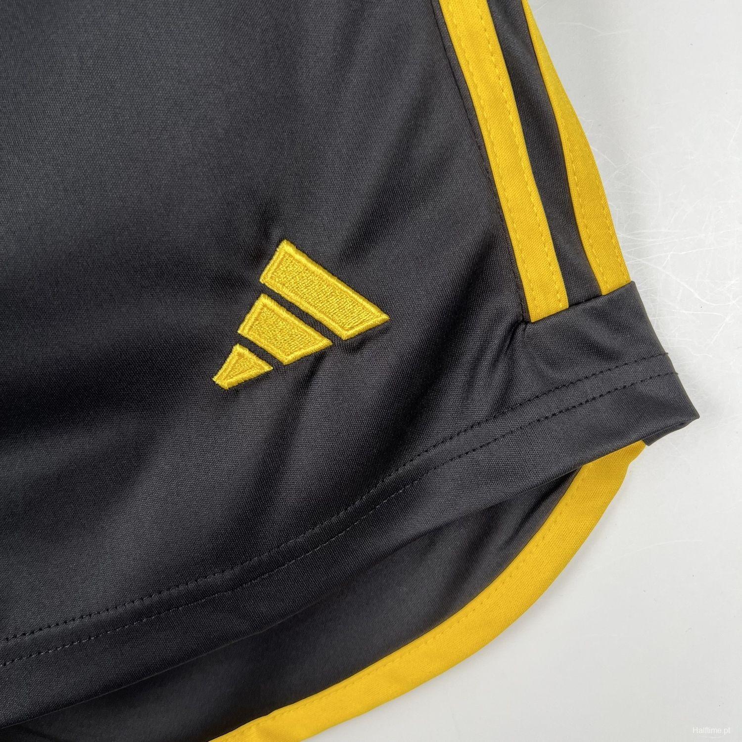 23/24 Juventus Home Shorts